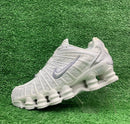 NIKE SHOX 12 MOLAS